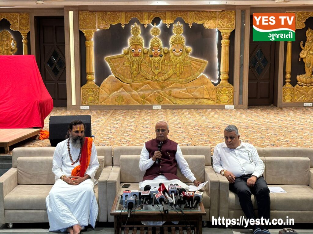 શહેરના પોલિસ કમિશ્નરશ્રીએ ટ્રસ્ટ કમીટીની અરજીને ધ્યાનમાં લઇ  રથયાત્રા અસલ પરંપરાગત માર્ગો ઉપર જ ફરશે
